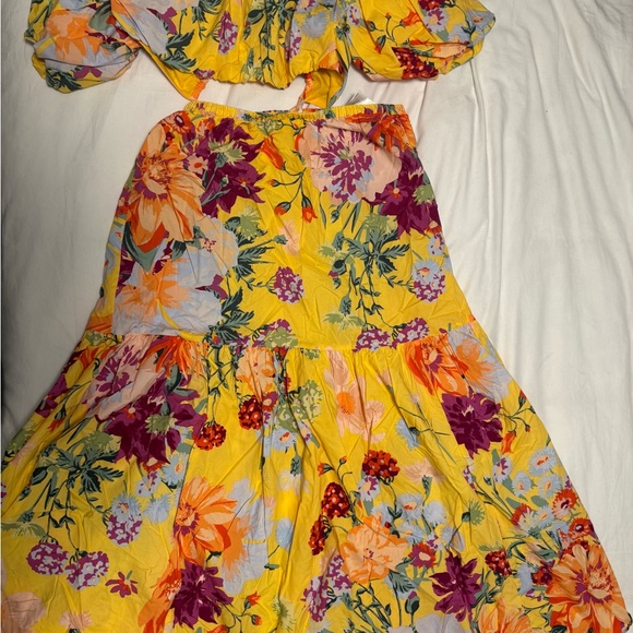 Dresses & Skirts - Floral Yellow Two-Piece Dress
